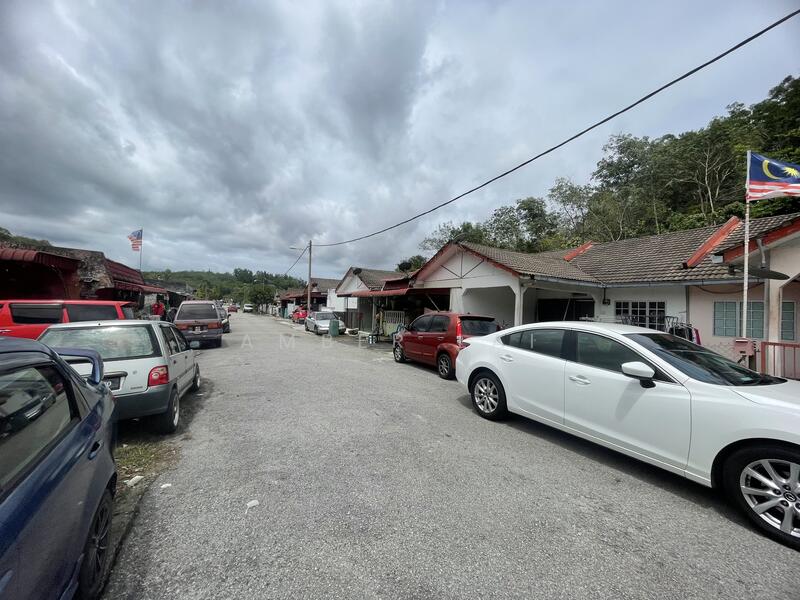 1-storey Terraced House for Sale in Tanjung Malim (Perak) - Amber Lai - Exterior - PropertyGuru.com.my