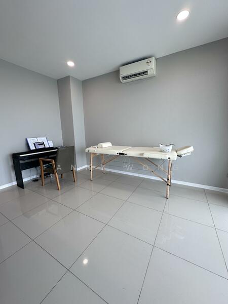 Condominium for Sale at 10 Island Resort - Fanny Wong - Interior - PropertyGuru.com.my
