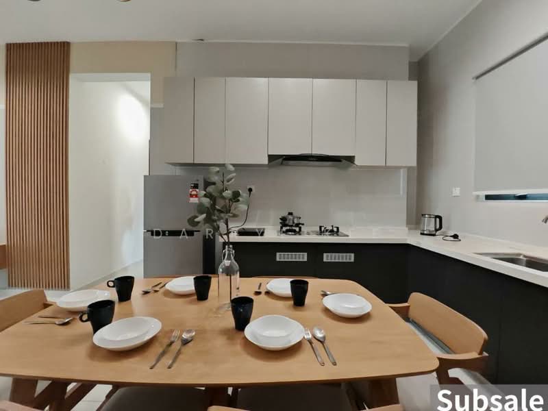 Condominium for Sale at Amberside @ Country Garden Danga Bay - Darryl Kee - Kitchen - PropertyGuru.com.my