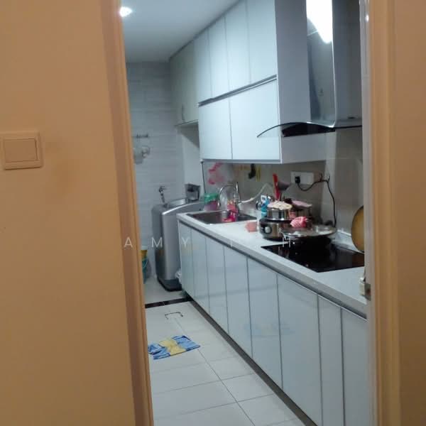 Condominium for Sale at Setia Pinnacle - Amy Toh - Kitchen - PropertyGuru.com.my