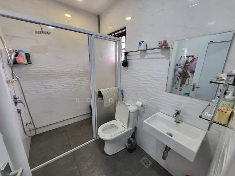 Rumah Bandar untuk Dijual di Jalan Klang Lama (Old Klang Road) (Kuala Lumpur) - Bobo Lee - Bathroom - PropertyGuru.com.my