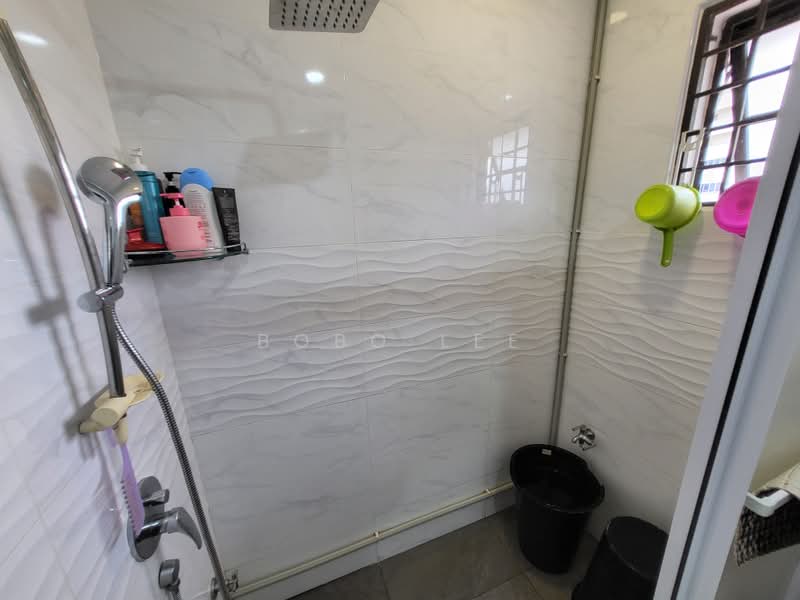 Rumah Bandar untuk Dijual di Jalan Klang Lama (Old Klang Road) (Kuala Lumpur) - Bobo Lee - Bathroom - PropertyGuru.com.my