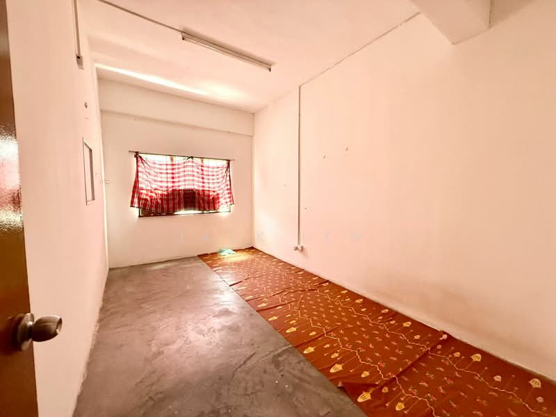 Pejabat untuk Dijual di Jalan Tengku Bandar taman Aur (Pelabuhan Klang) - Jack Lew - Bedroom - PropertyGuru.com.my