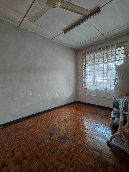 Untuk Dijual - Bukit Kempas 4