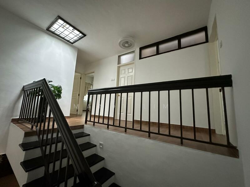 3-storey Terraced House for Sale in Batu Ferringhi (Penang) - Mandy Lim - Corridor - PropertyGuru.com.my