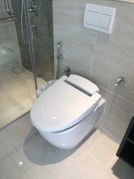 Service Residence for Sale at Star Residences One - Jannah Ali - Bathroom - PropertyGuru.com.my