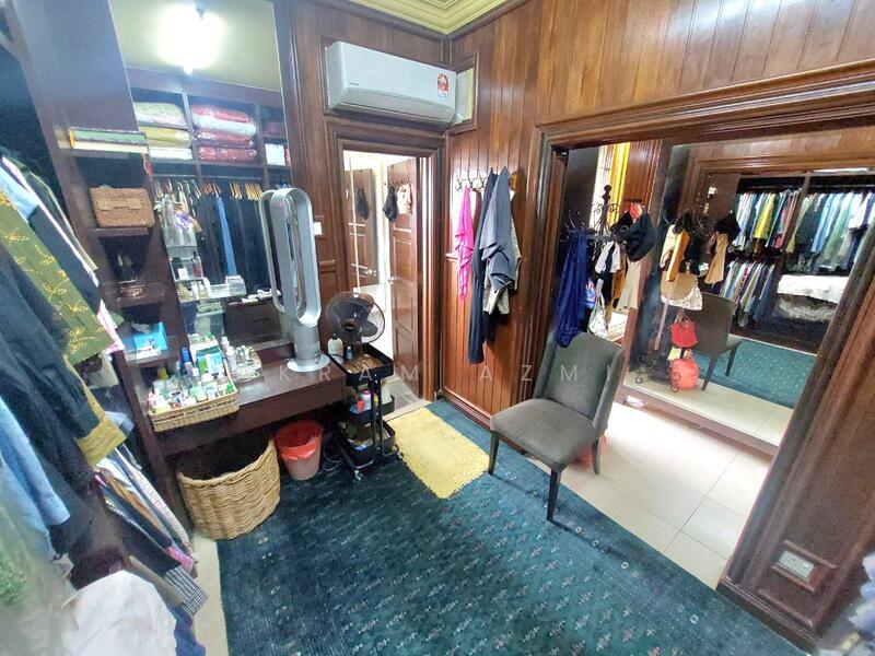 D'Kayangan untuk Untuk Dijual - RM 1,170,000, Feb 2026 - Closet - PropertyGuru.com.my