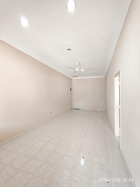 For Rent - Taman daya