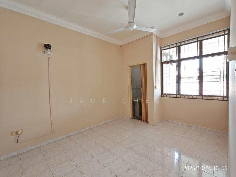 For Rent - Taman daya