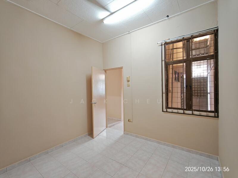 For Rent - Taman daya