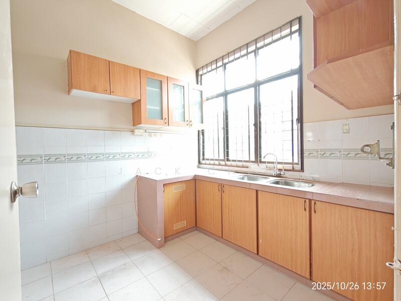 For Rent - Taman daya