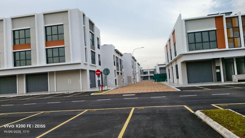 For Rent - rimbayu uptown square 2