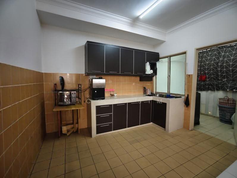 Apartment for Sale at Villa Pavilion - Nicole Sim - Kitchen - PropertyGuru.com.my