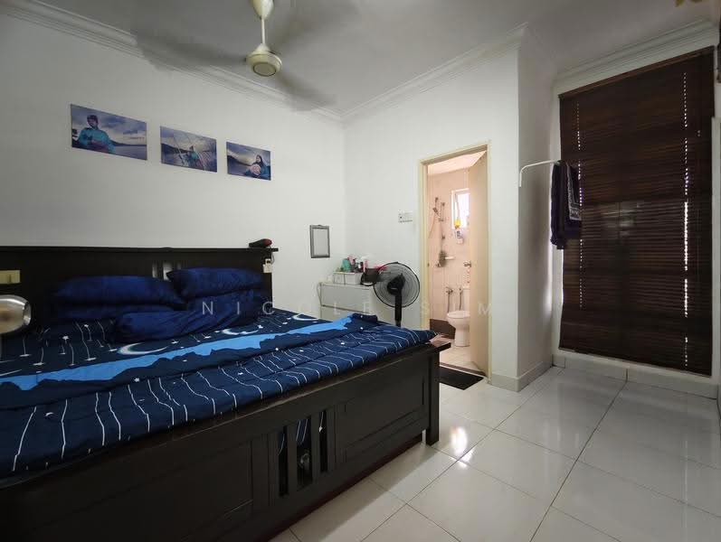 Apartment for Sale at Villa Pavilion - Nicole Sim - Bedroom - PropertyGuru.com.my
