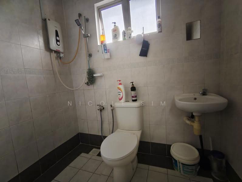Apartment for Sale at Villa Pavilion - Nicole Sim - Bathroom - PropertyGuru.com.my
