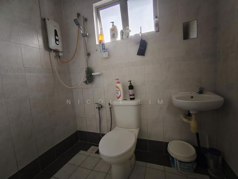 Apartment for Sale at Villa Pavilion - Nicole Sim - Bathroom - PropertyGuru.com.my
