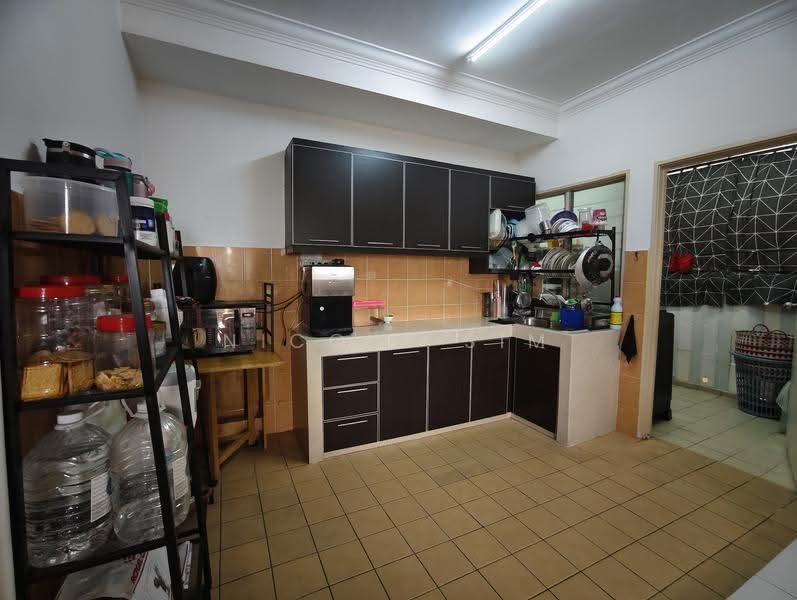Apartment for Sale at Villa Pavilion - Nicole Sim - Kitchen - PropertyGuru.com.my