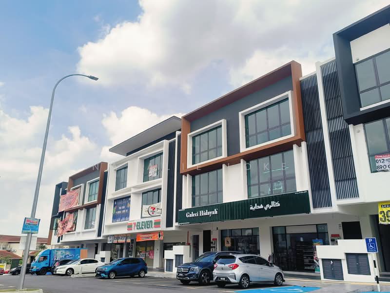Shop for Sale in Bangi (Selangor) - Natalie Loke - Exterior - PropertyGuru.com.my