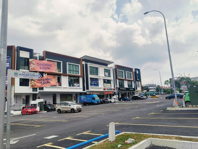 Shop for Sale in Bangi (Selangor) - Natalie Loke - Exterior - PropertyGuru.com.my