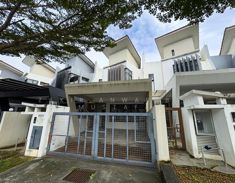 Rumah Teres 2 Tingkat untuk Dijual di Laman Glenmarie (Shah Alam) - Zakir Anwar Bin Mustafa - Exterior - PropertyGuru.com.my