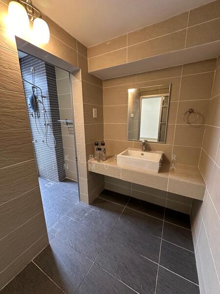 Rumah Teres 2 Tingkat untuk Dijual di Laman Glenmarie (Shah Alam) - Zakir Anwar Bin Mustafa - Master Bathroom - PropertyGuru.com.my