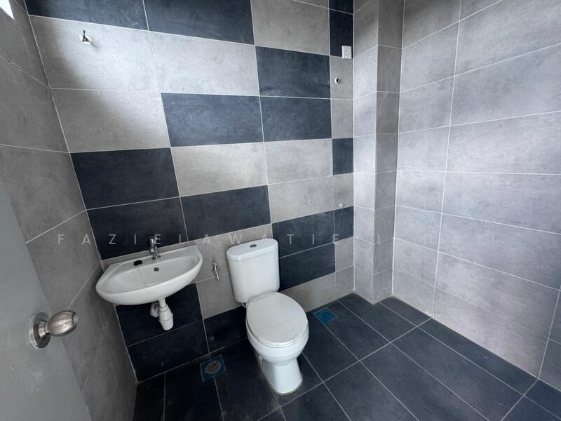 Rumah Teres 2 Tingkat untuk Dijual di Bandar Baru Jaya Gading (Kuantan) - Fazielawatie Ishak - Bathroom - PropertyGuru.com.my