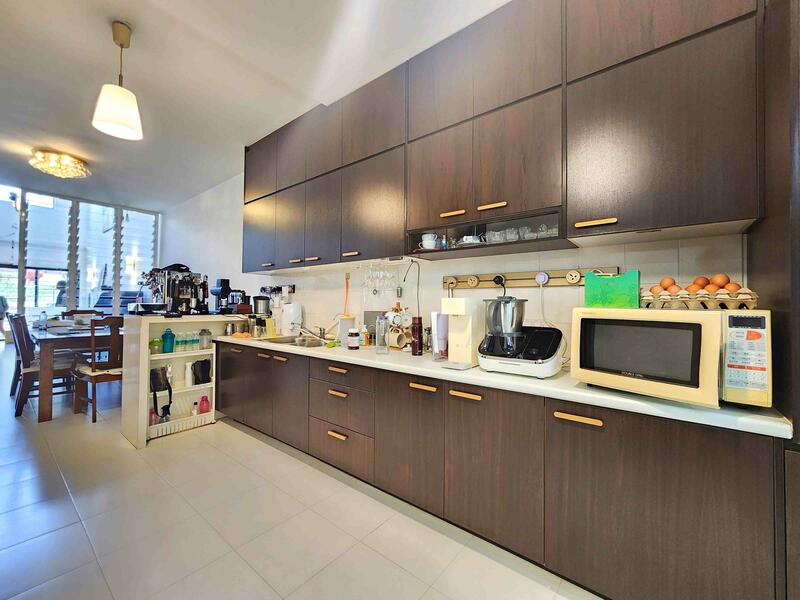3-storey Terraced House for Sale in Lake Fields (Sungai Besi) - Suki Tan - Kitchen - PropertyGuru.com.my