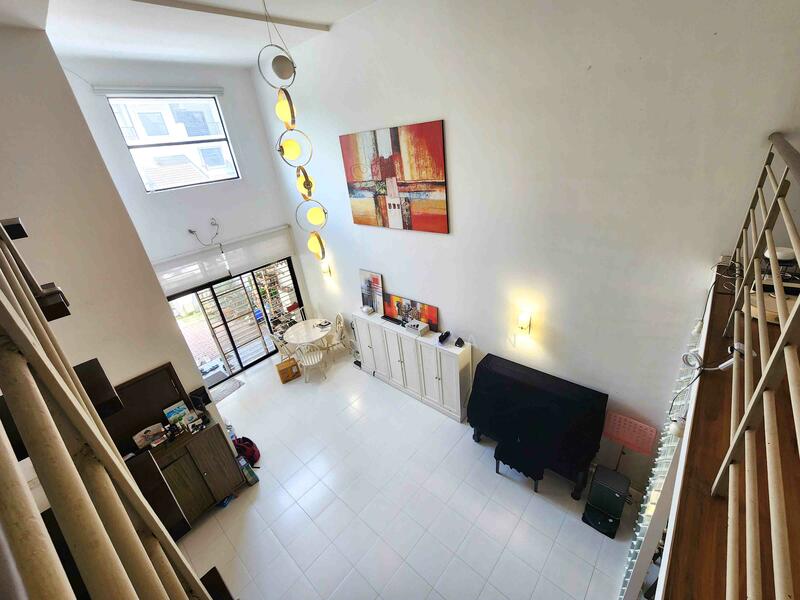 3-storey Terraced House for Sale in Lake Fields (Sungai Besi) - Suki Tan - Living Room - PropertyGuru.com.my