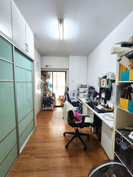 3-storey Terraced House for Sale in Lake Fields (Sungai Besi) - Suki Tan - Study - PropertyGuru.com.my
