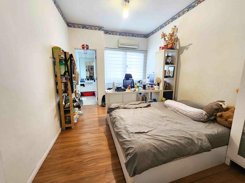 3-storey Terraced House for Sale in Lake Fields (Sungai Besi) - Suki Tan - Bedroom - PropertyGuru.com.my