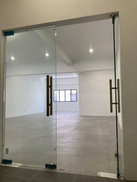 Shop / Office for Rent in Seri Kembangan (Selangor) - Jin Ooi - Entrance - PropertyGuru.com.my