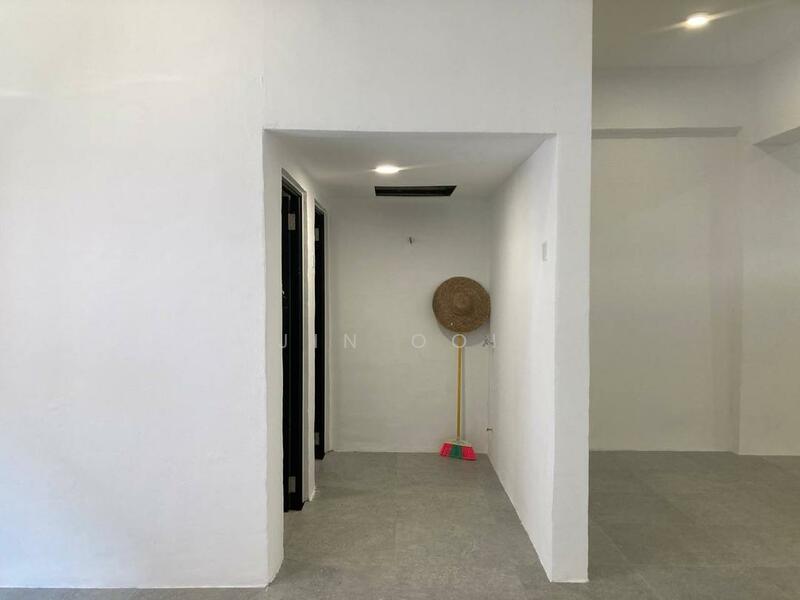 Shop / Office for Rent in Seri Kembangan (Selangor) - Jin Ooi - Corridor - PropertyGuru.com.my