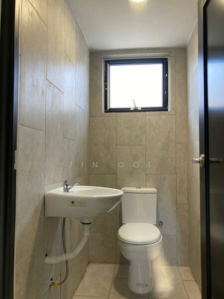 Shop / Office for Rent in Seri Kembangan (Selangor) - Jin Ooi - Bathroom - PropertyGuru.com.my