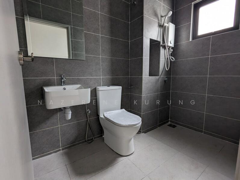 Semi-Detached House for Sale in Cyber 10 (Cyberjaya) - Nazerene Kurung - Bathroom - PropertyGuru.com.my