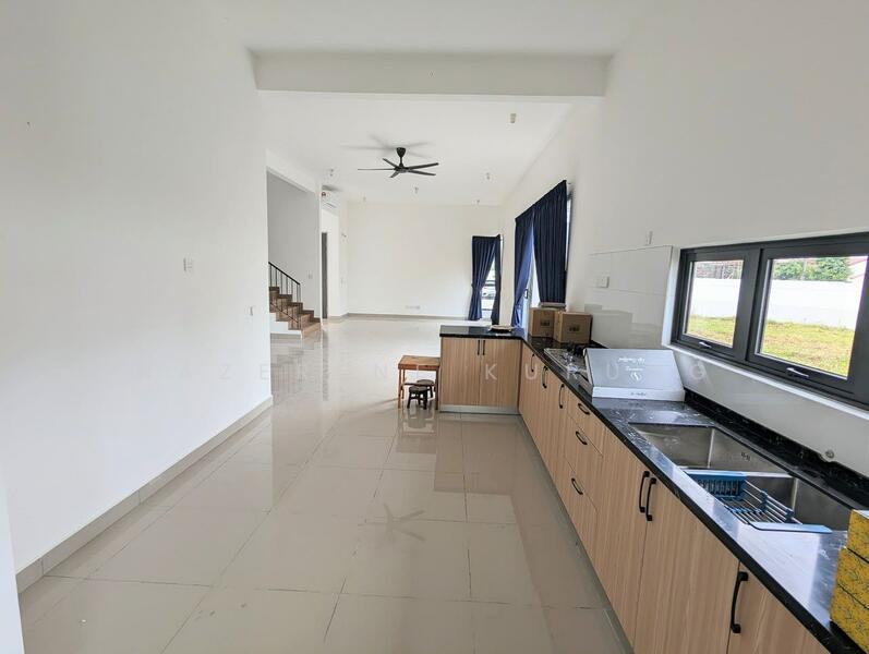 Semi-Detached House for Sale in Cyber 10 (Cyberjaya) - Nazerene Kurung - Kitchen - PropertyGuru.com.my