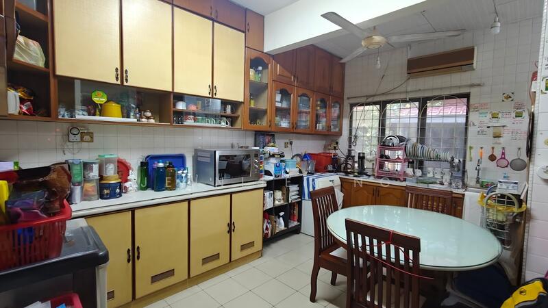 Taman Alam Megah, Shah Alam untuk Untuk Dijual - RM 750,000, Apr 2026 - Kitchen - PropertyGuru.com.my