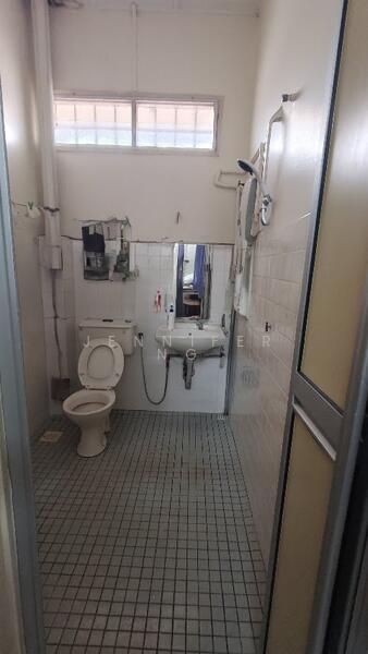 Taman Alam Megah, Shah Alam untuk Untuk Dijual - RM 750,000, Apr 2026 - Bathroom - PropertyGuru.com.my