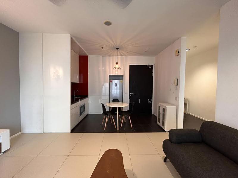 Kediaman Servis untuk Dijual di Arcoris SOHO - Jane Lim - Living Room - PropertyGuru.com.my