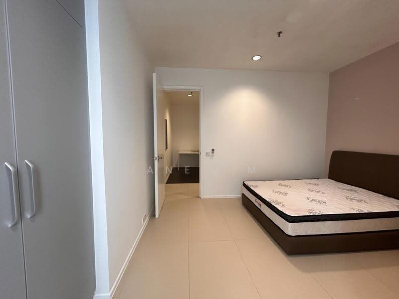 Kediaman Servis untuk Dijual di Arcoris SOHO - Jane Lim - Bedroom - PropertyGuru.com.my