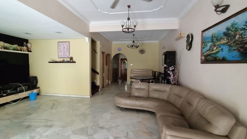 2.5-storey Terraced House for Sale in BANDAR PUCHONG JAYA (Puchong) - Kenny Koh - Living Room - PropertyGuru.com.my