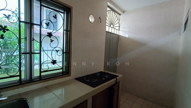 2.5-storey Terraced House for Sale in BANDAR PUCHONG JAYA (Puchong) - Kenny Koh - Kitchen - PropertyGuru.com.my