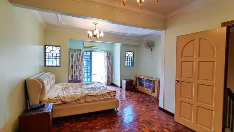 2.5-storey Terraced House for Sale in BANDAR PUCHONG JAYA (Puchong) - Kenny Koh - Bedroom - PropertyGuru.com.my