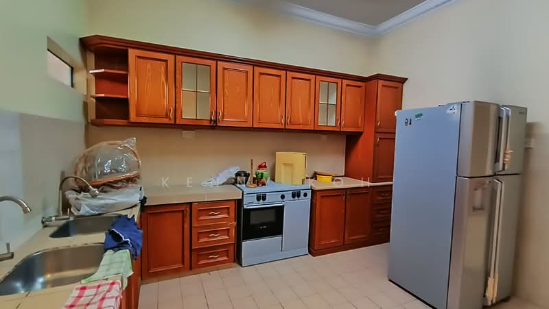 2.5-storey Terraced House for Sale in BANDAR PUCHONG JAYA (Puchong) - Kenny Koh - Kitchen - PropertyGuru.com.my