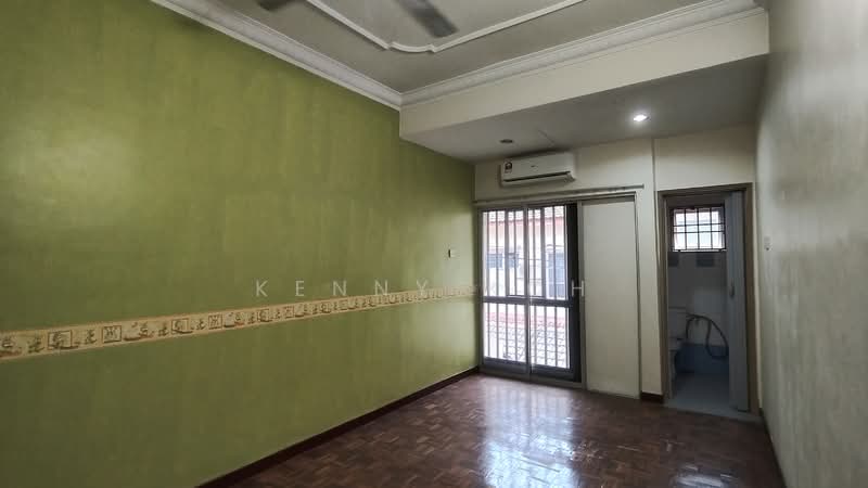 2.5-storey Terraced House for Sale in BANDAR PUCHONG JAYA (Puchong) - Kenny Koh - Interior - PropertyGuru.com.my