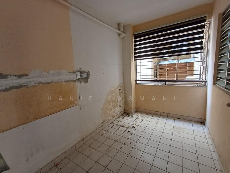 Apartment for Sale at D'Rimba - Hanif Kasmani - Balcony - PropertyGuru.com.my