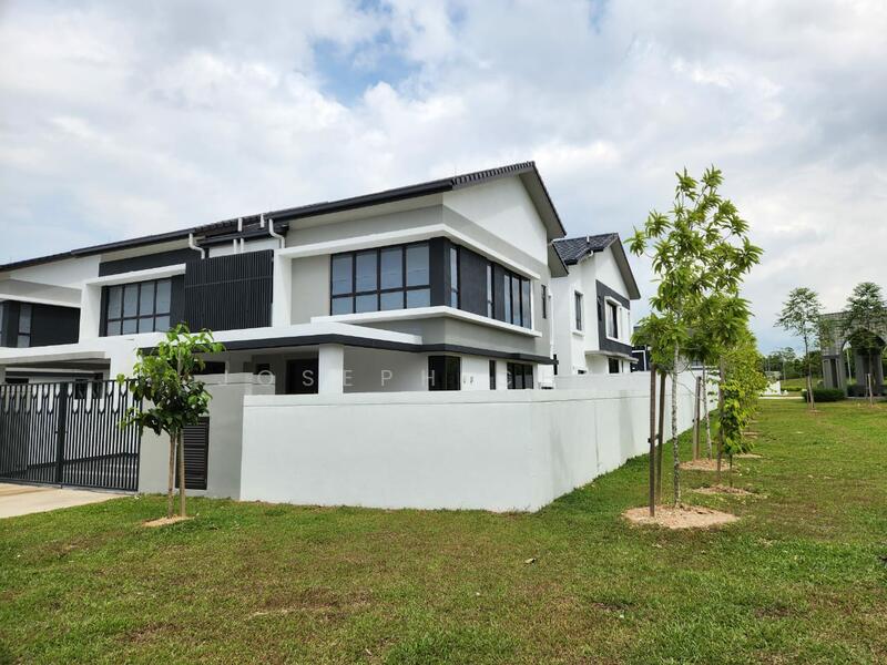 Cluster House for Sale in Alam Impian (Shah Alam) - Joseph Chan - Exterior - PropertyGuru.com.my