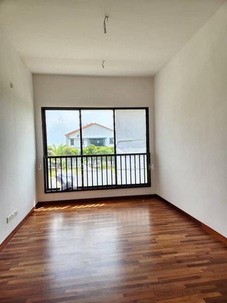 Cluster House for Sale in Alam Impian (Shah Alam) - Joseph Chan - Balcony - PropertyGuru.com.my