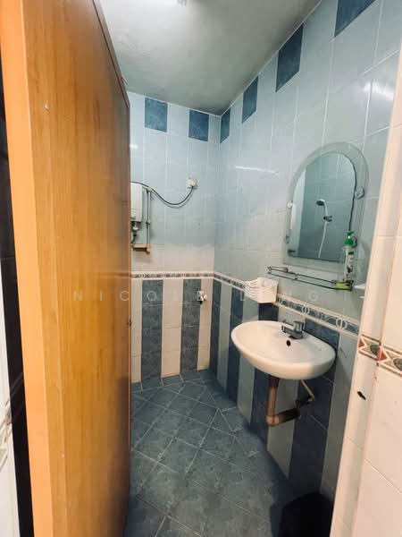 Rumah Teres 2 Tingkat untuk Disewa di Taman Cempaka (Ipoh) - Nicole Ling - Bathroom - PropertyGuru.com.my