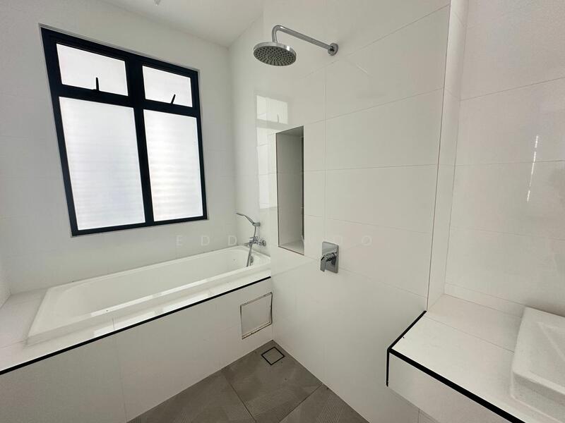 Bungalow for Sale in Eco Grandeur (Puncak Alam) - Eddy Woo - Bathroom - PropertyGuru.com.my
