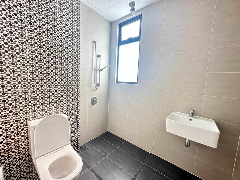 Bungalow for Sale in Eco Grandeur (Puncak Alam) - Eddy Woo - Bathroom - PropertyGuru.com.my